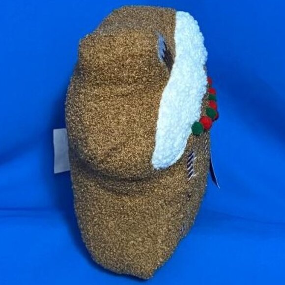 NEW SET OF 2 SHERPA GINGERBREAD HOUSE DECORATIVE HOLIDAY / CHRISTMAS PILLOWS NWT - Picture 8 of 13